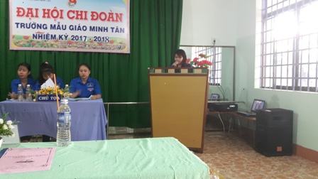 hoa thong qua nghi quyet dai hoi